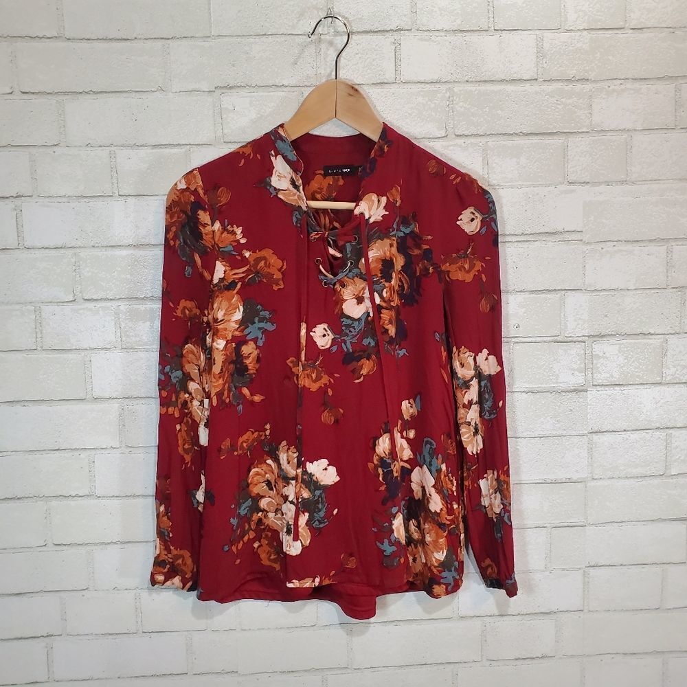 Blu Pepper floral lace-up blouse‎